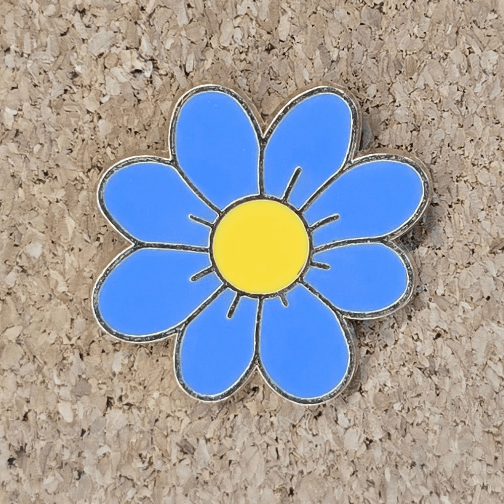 Blue Daisy Pin - Glitz & Gleam - Brooches - Coastal Charm Creators