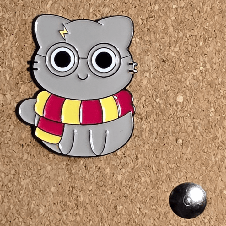 Gryffindor Scarf Cat Pin - Glitz & Gleam - Brooches - Coastal Charm Creators