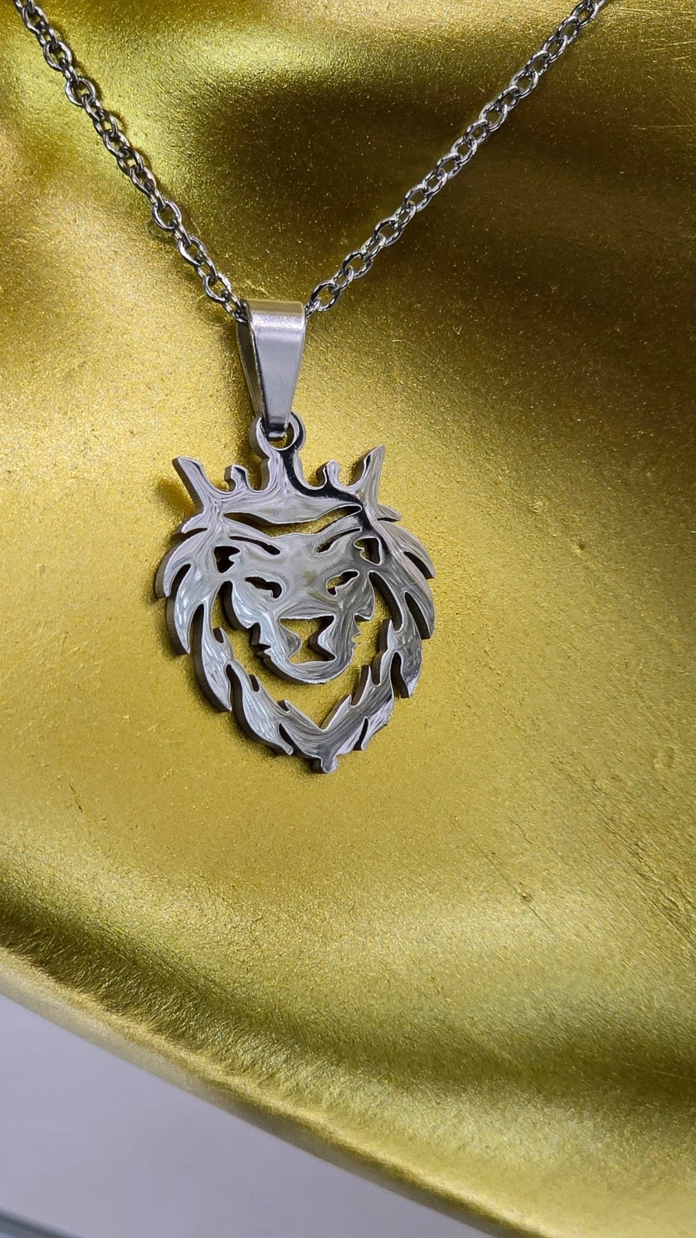 Regal Roar Necklace - Titan Echo - Jewelry Set - Coastal Charm Creators