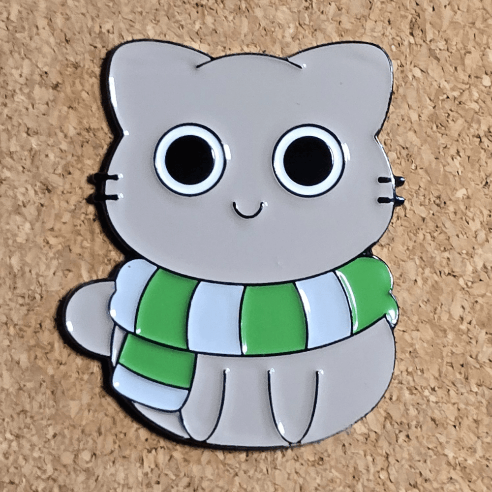 Slytherin Scarf Cat Pin - Glitz & Gleam - Brooches - Coastal Charm Creators